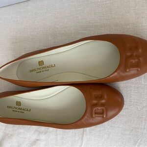 Brand new flats purchased on final sale but are too small.
